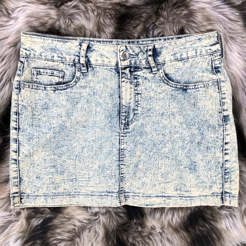 Bullhead Acid Wash Denim Mini Skirt